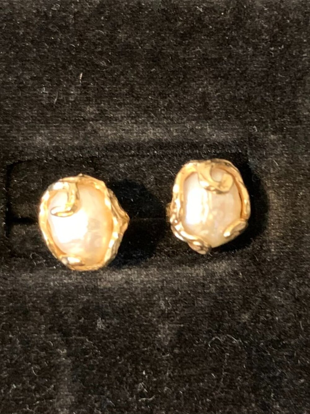14K Gold Baroque Pearl Earrings